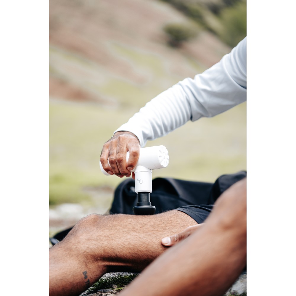 IGNITE MINI MASSAGE GUN WITH HEAT (WHITE)