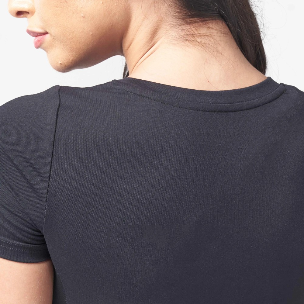 ESSENTIAL CROP TEE – BLACK
