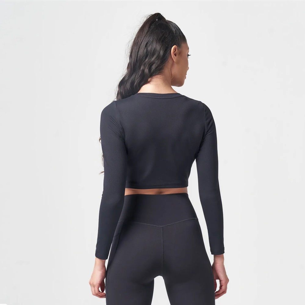 ESSENTIAL LONG SLEEVE CROP TOP – BLACK